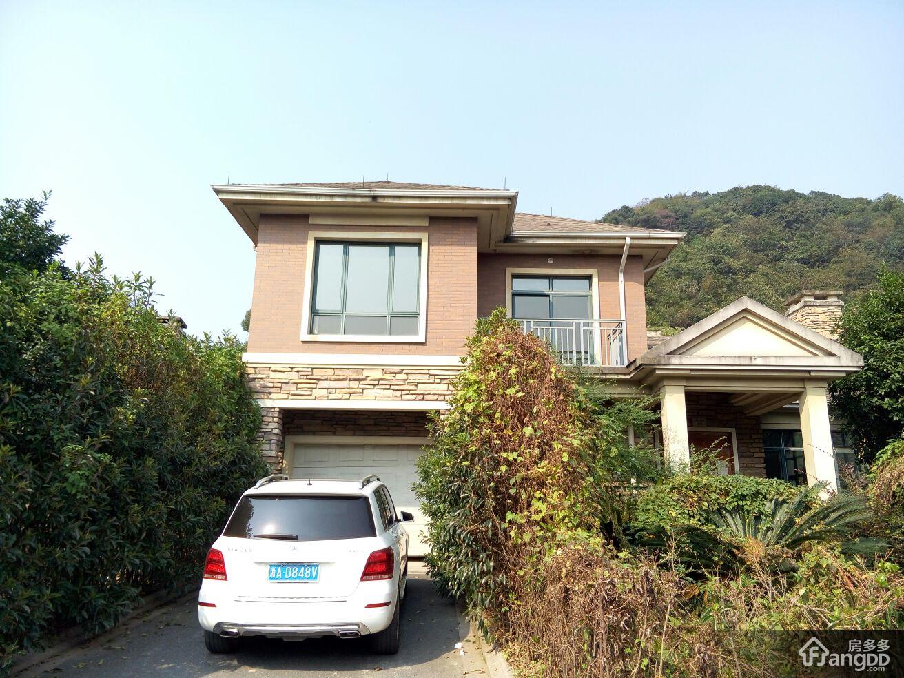 荆山翠谷 5室3厅 243平