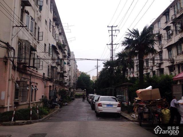 > 曹杨三村 1室 1厅 39平