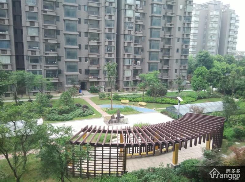 高尔夫国际花园 3居