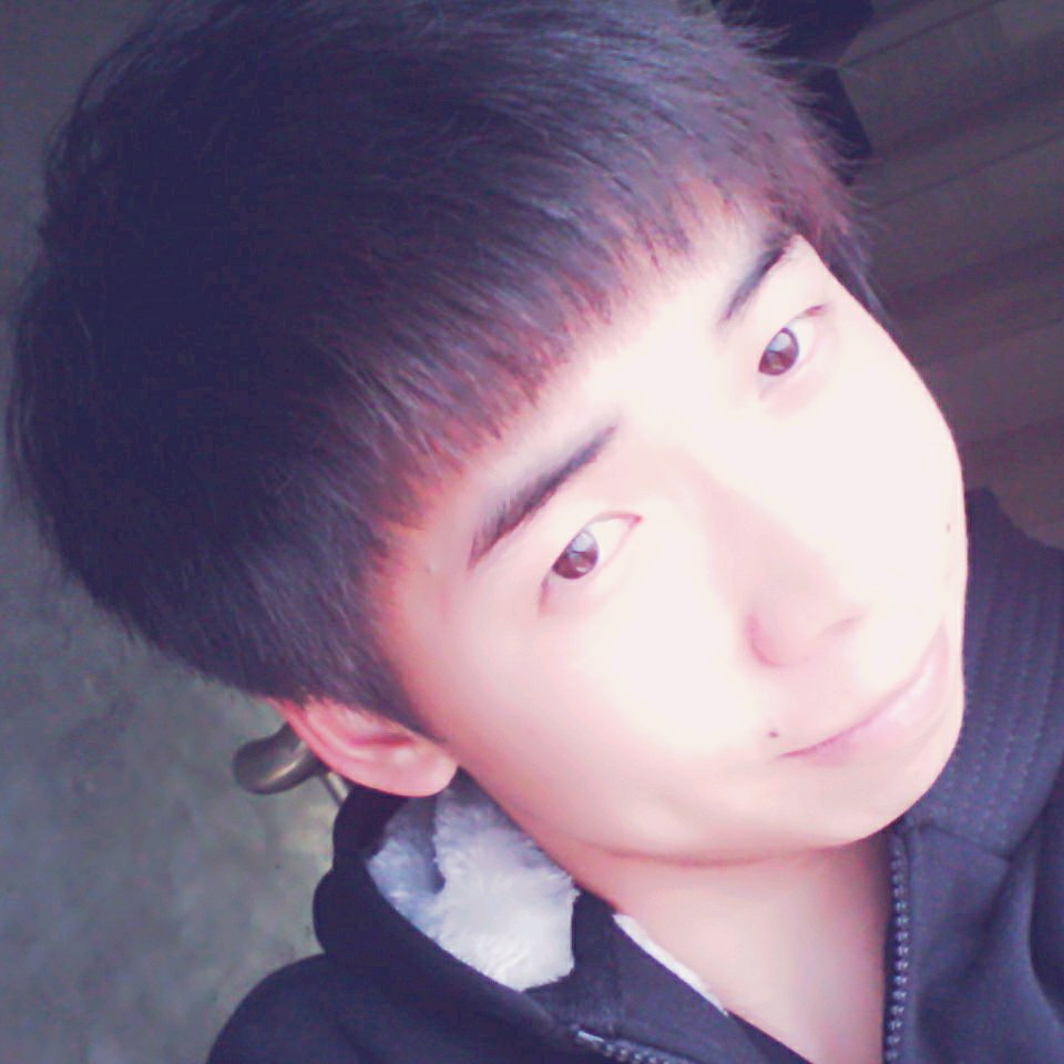 黄家文