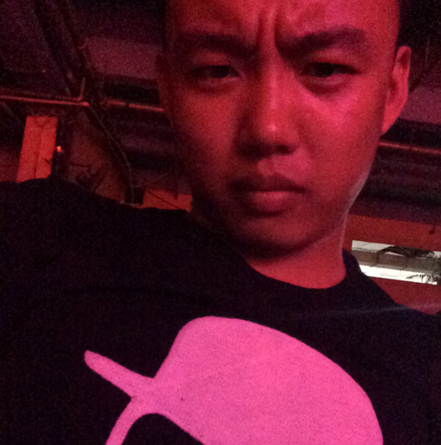 罗亮