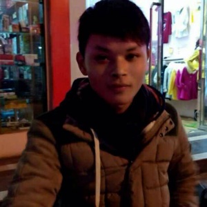 何龙河