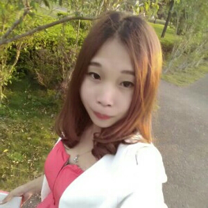 李春伶
