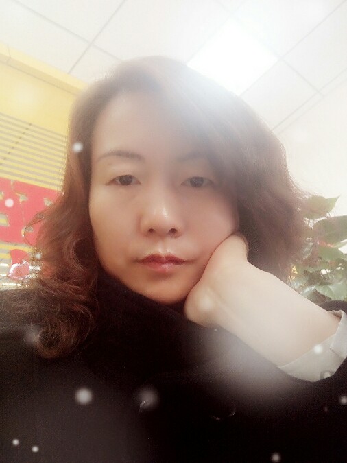 胡垒莉