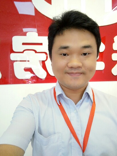 杨镠