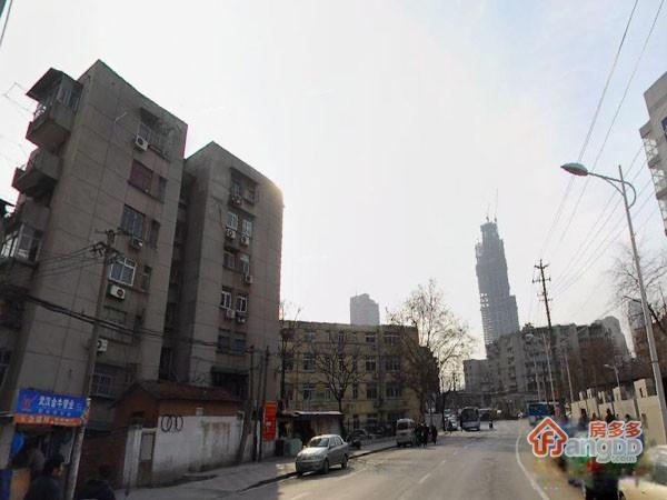 鸡鸣山庄图片