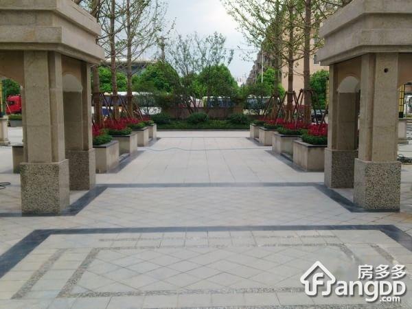 万宇名都花园小区图片