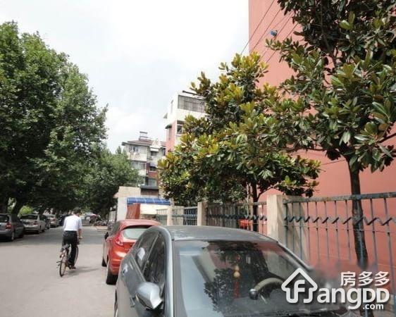 西华东村小区图片