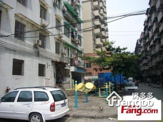高华里大院小区图片