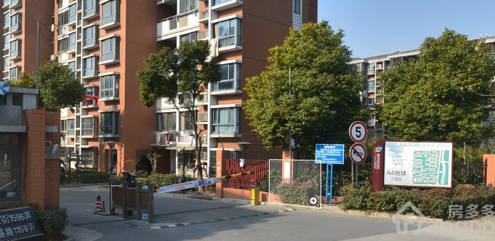 馨佳园九街坊小区图片