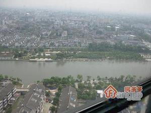 自由之邑小区图片