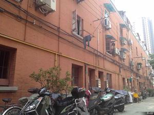 万航渡路239弄小区图片